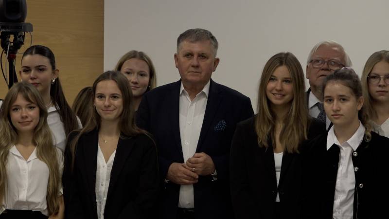 STYPENDIA I NAGRODY DLA NAJZDOLNIEJSZYCH