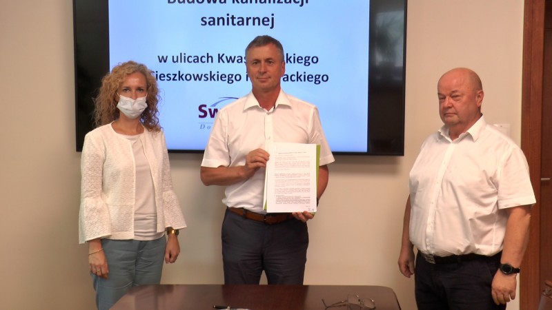 UMOWA NA KANALIZACJĘ PODPISANA 