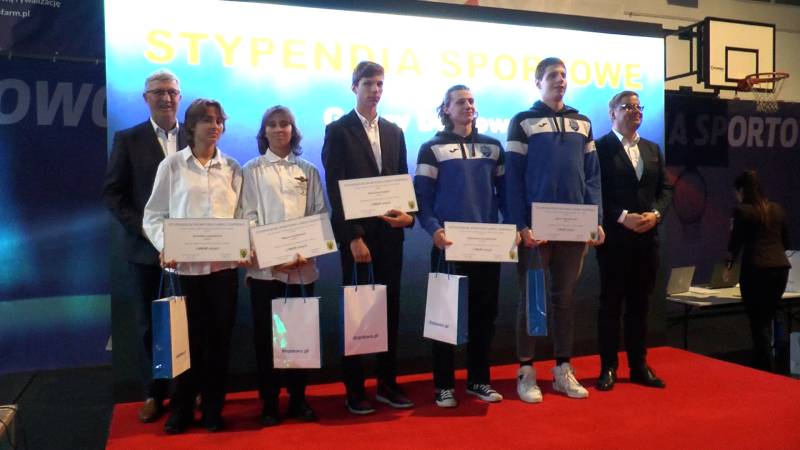 SPORTOWY WIECZÓR W DOPIEWIE