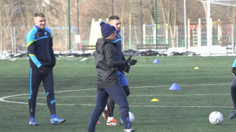 PIERWSZY TRENING UNII SWARZĘDZ