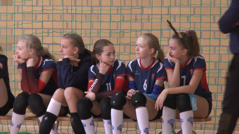 MIKOŁAJKOWY TURNIEJ SIATKÓWKI