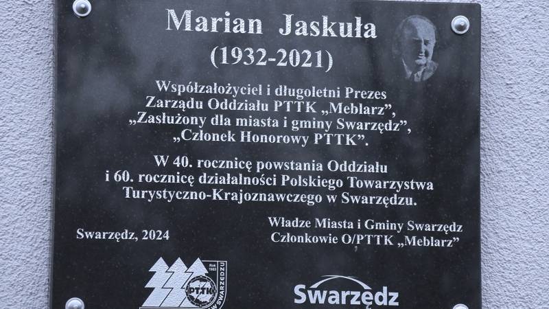 ODSŁONIĘCIE TABLICY MARIANA JASKÓŁY