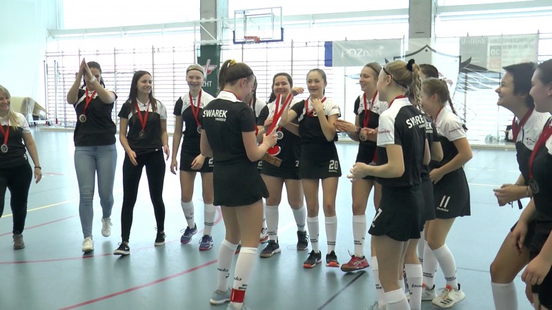 ZAWODNICZKI SWARKA NA MEDAL