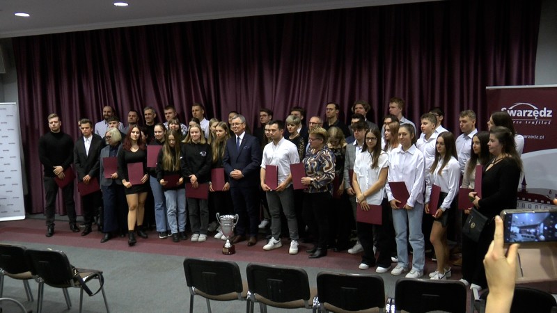 NAJLEPSI SWARZĘDZCY SPORTOWCY