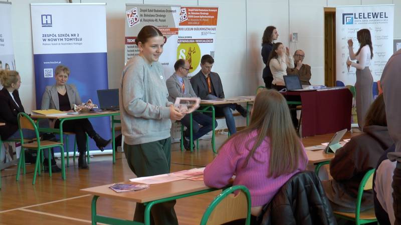 I TARGI EDUKACYJNE W BUKU